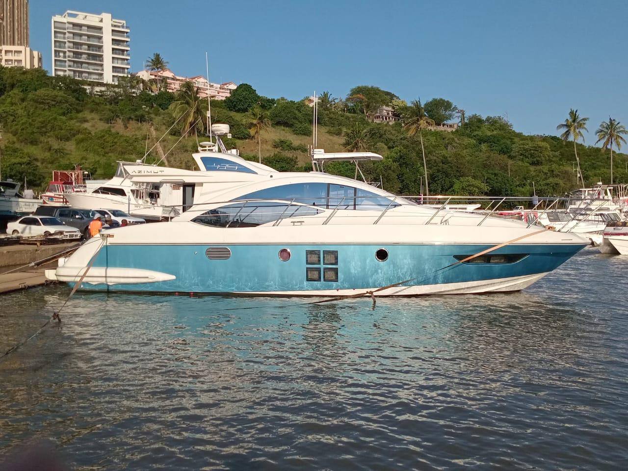 AZIMUT 43S